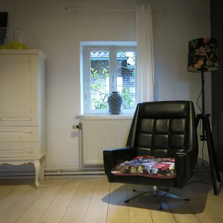 Semesterbostad Sintpieter17 Lo-ghis Vakantiewoning